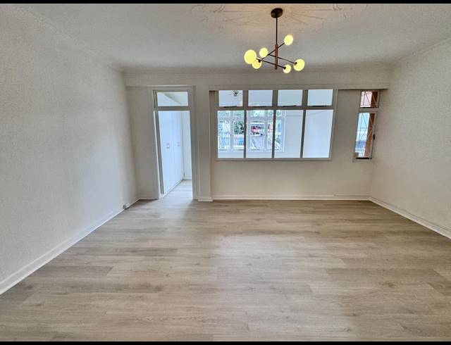 1 BEDROOM FLAT FOR SALE IN GLENWOOD